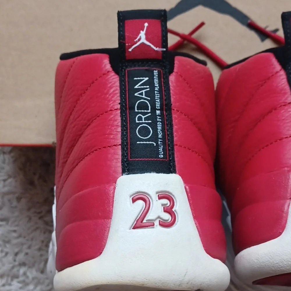 EUC Air Jordan 12 Retro Size 8 Red / White - Picture 4 of 16